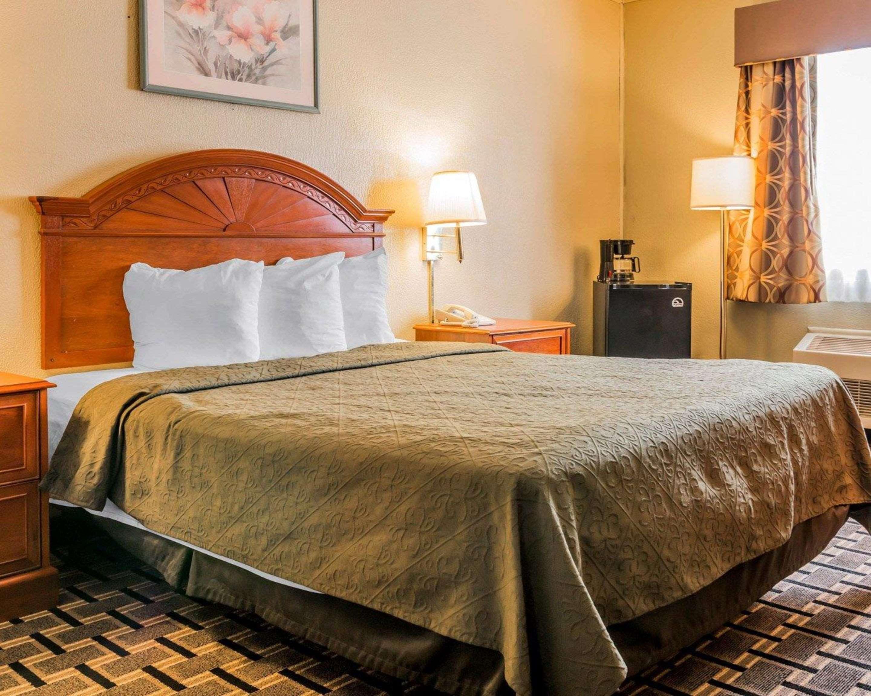 Quality Inn Grand Rapids North Walker Kültér fotó