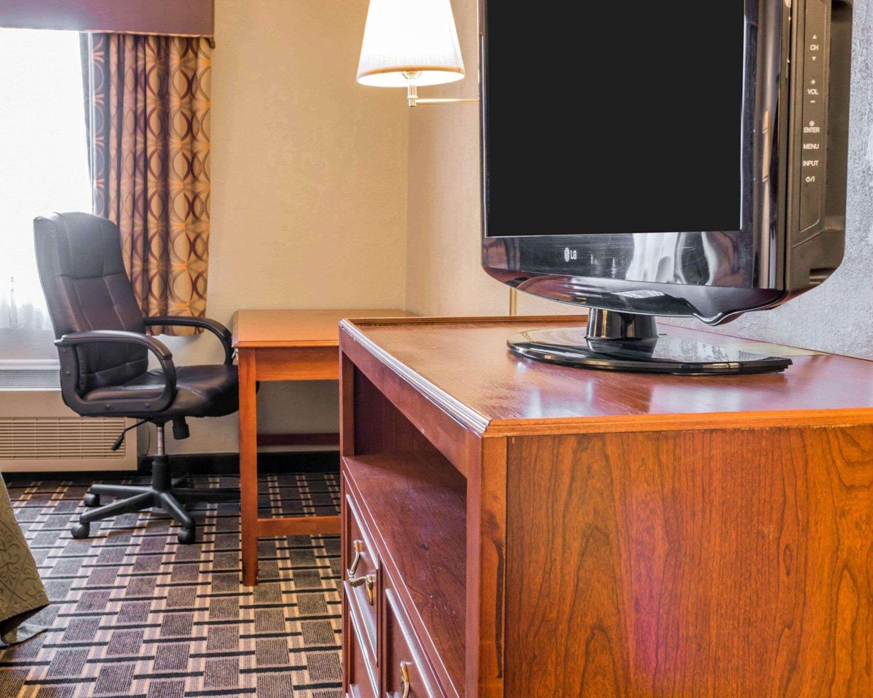 Quality Inn Grand Rapids North Walker Kültér fotó